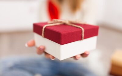 Die Psychologie hinter Liebesgeschenken: Warum schenken wir, was wir schenken?